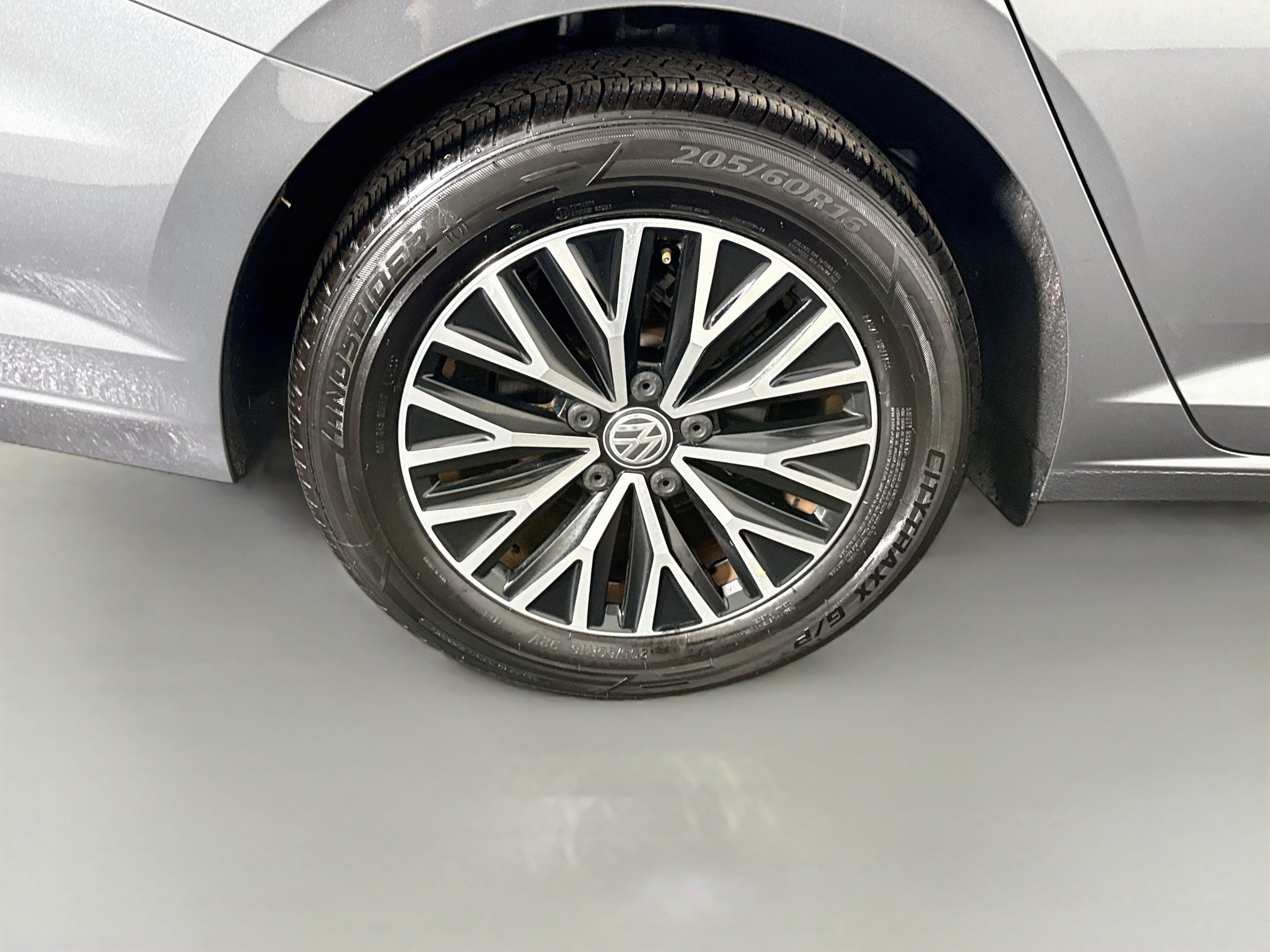Used 2021 Volkswagen Jetta R-Line FWD image 32