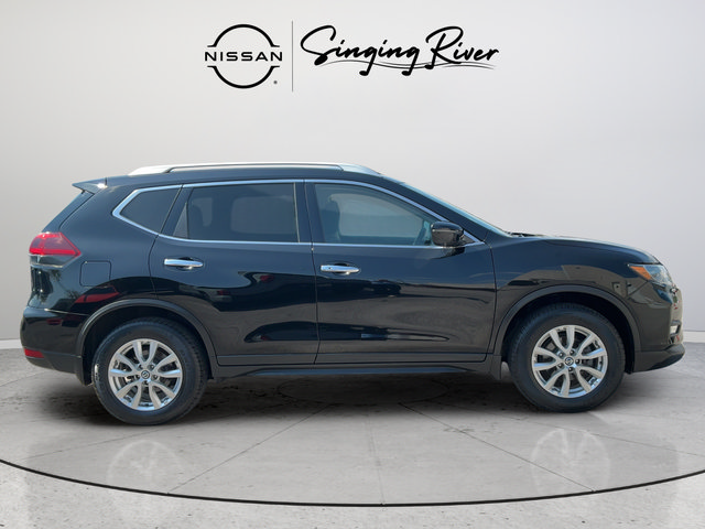 Used 2018 Nissan Rogue SV w/ Premium Package AWD/4WD image 8