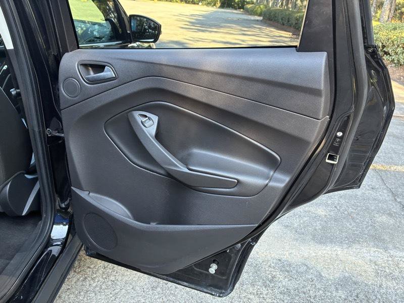 Used 2015 Ford Escape Titanium AWD/4WD image 25