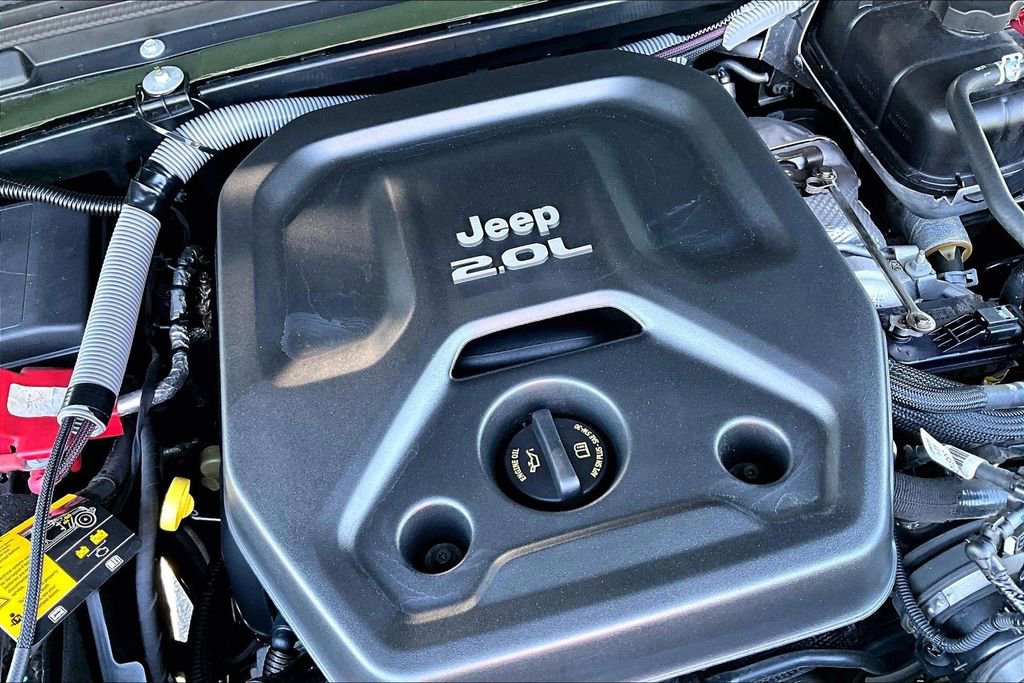 Used 2021 Jeep Wrangler Sport image 31