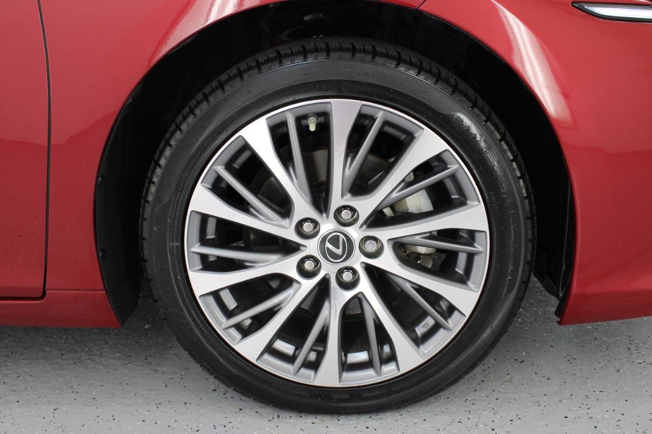 Used 2019 Lexus ES 350 w/ Accessory Package 2 image 77