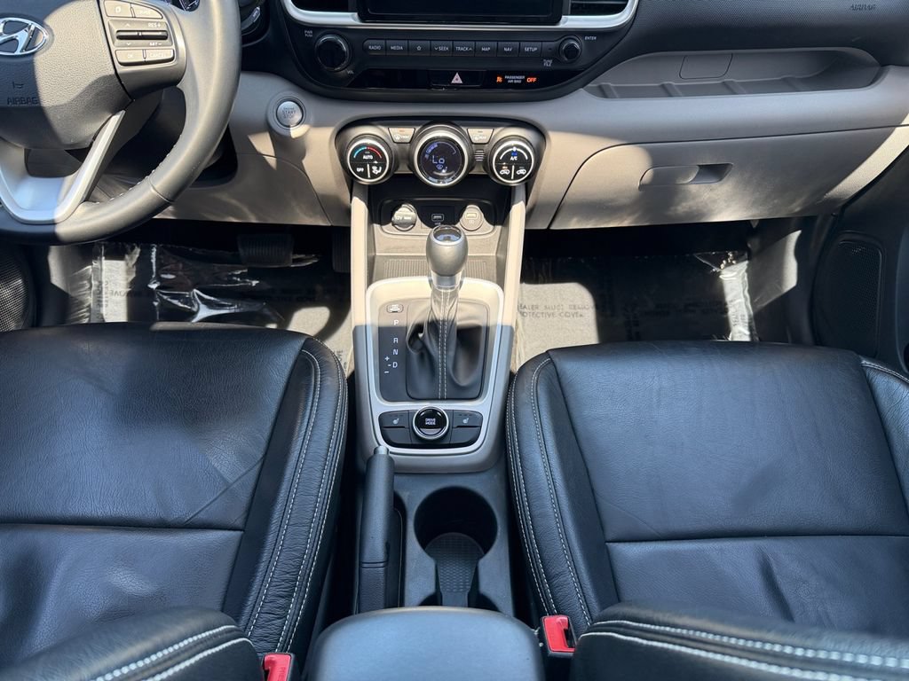 Used 2021 Hyundai Venue SEL w/ Premium Package FWD image 13