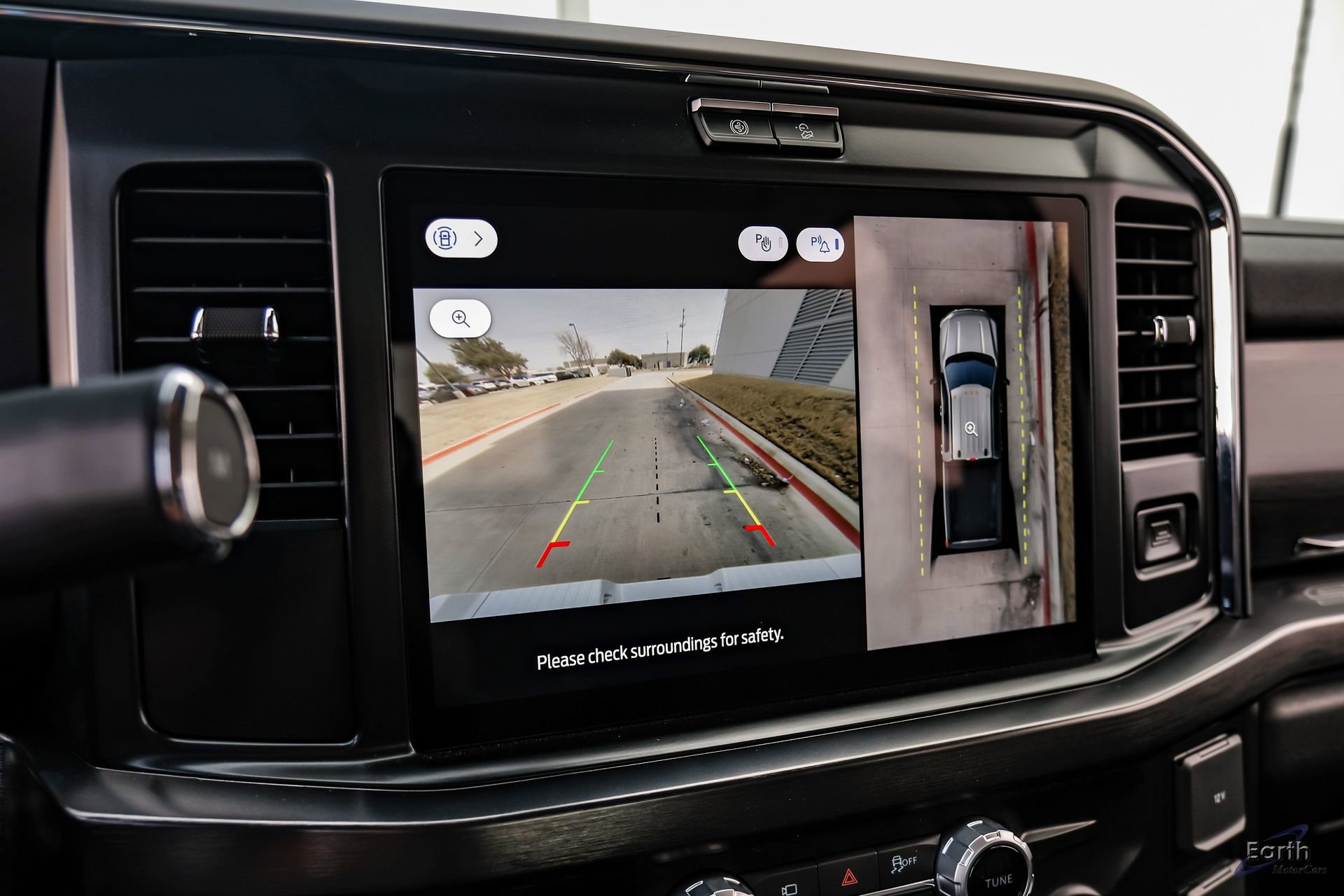 Used 2026 Ford F450 Lariat w/ FX4 Off-Road Package image 82