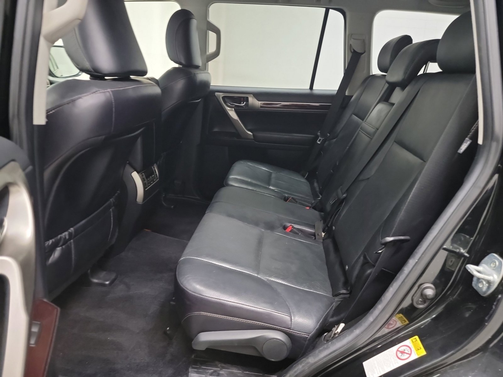 Used 2018 Lexus GX 460 image 28