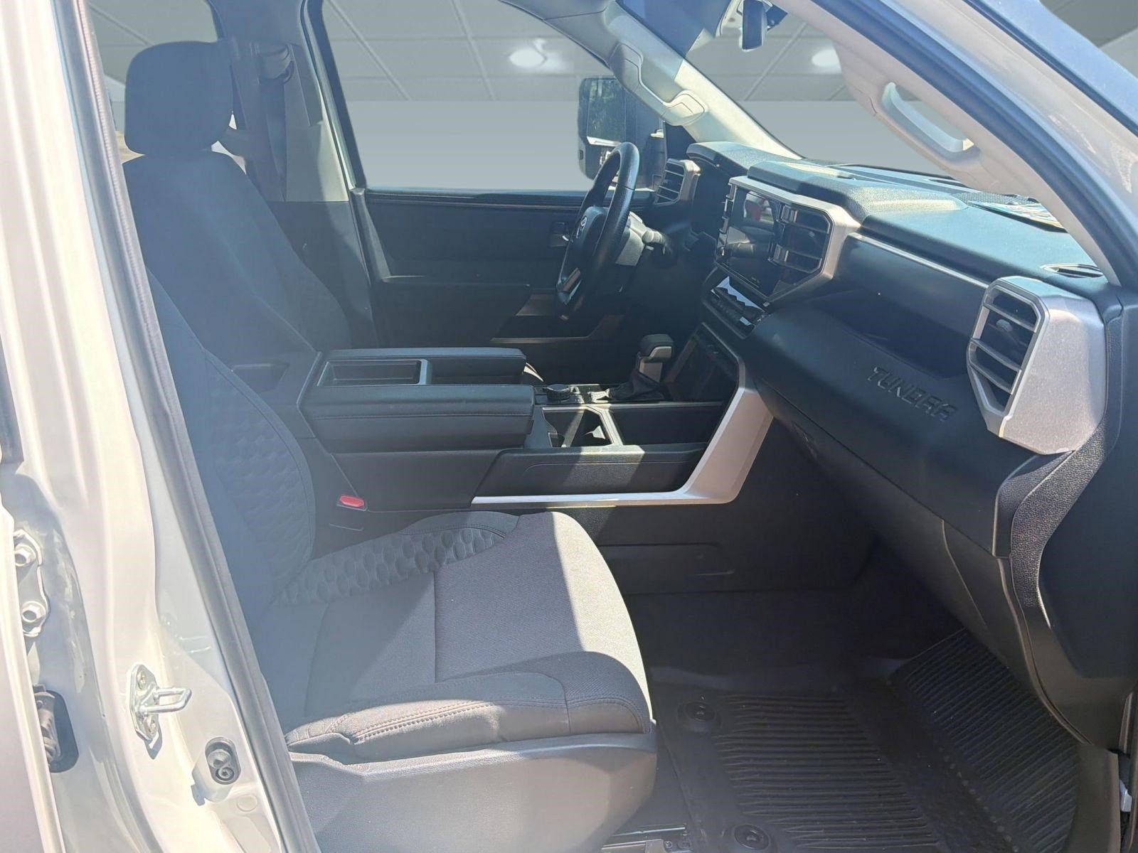 Used 2022 Toyota Tundra SR5 w/ SR5 Convenience Package AWD/4WD image 30