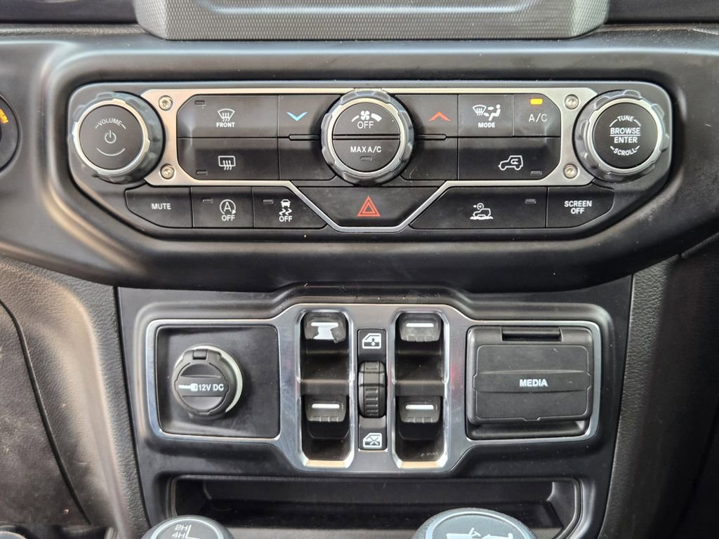 Used 2022 Jeep Wrangler Unlimited Sport image 18