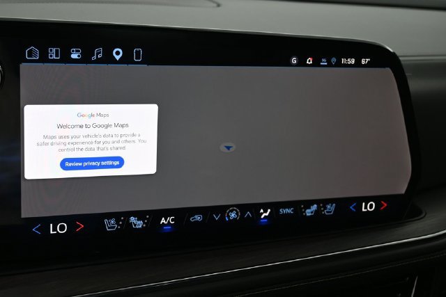 New 2026 Chevrolet Suburban Premier w/ Sun And Tow Package AWD/4WD image 29