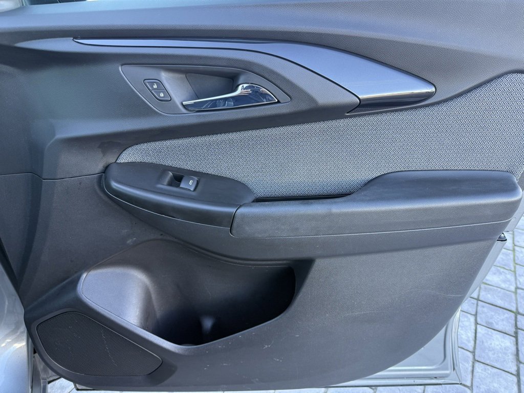 Used 2023 Chevrolet TrailBlazer LS image 13