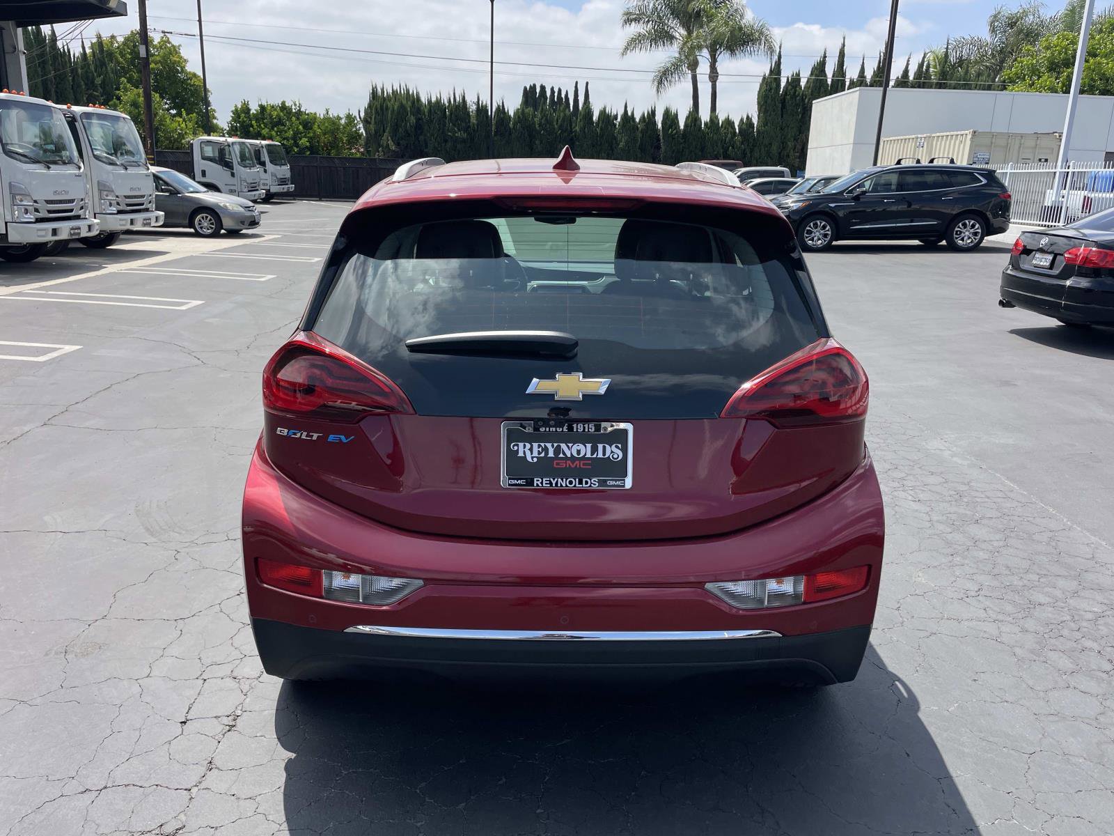 Used 2017 Chevrolet Bolt Premier w/ Driver Confidence II Package FWD image 6