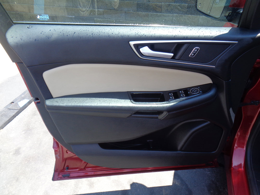 Used 2015 Ford Edge SEL w/ Equipment Group 201A AWD/4WD image 14