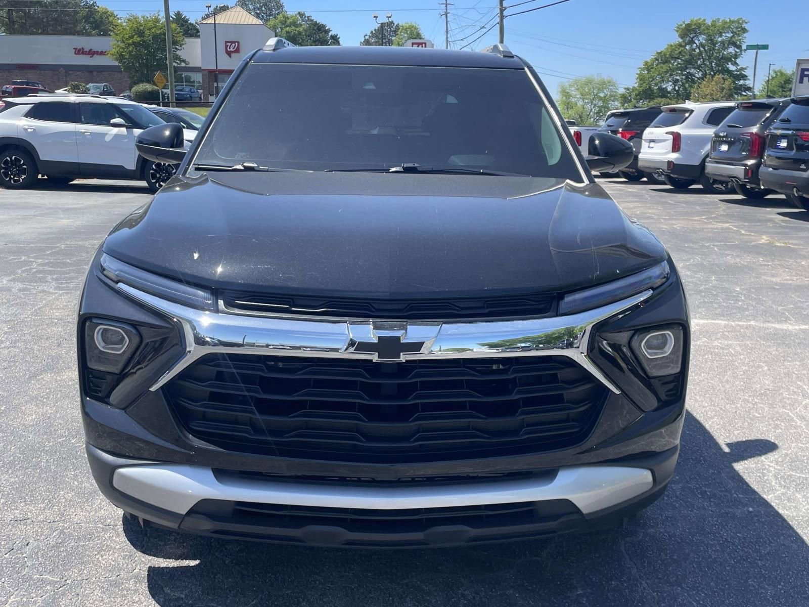 Used 2025 Chevrolet TrailBlazer LT w/ Convenience Package image 8