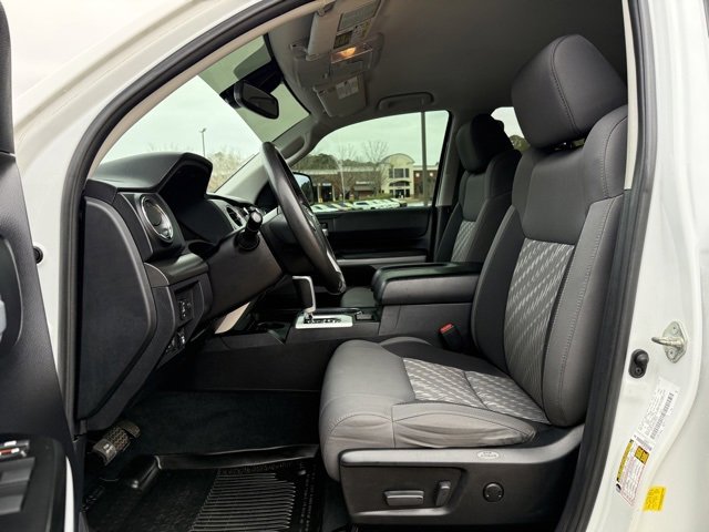 Used 2020 Toyota Tundra SR5 w/ SR5 Convenience Package image 13