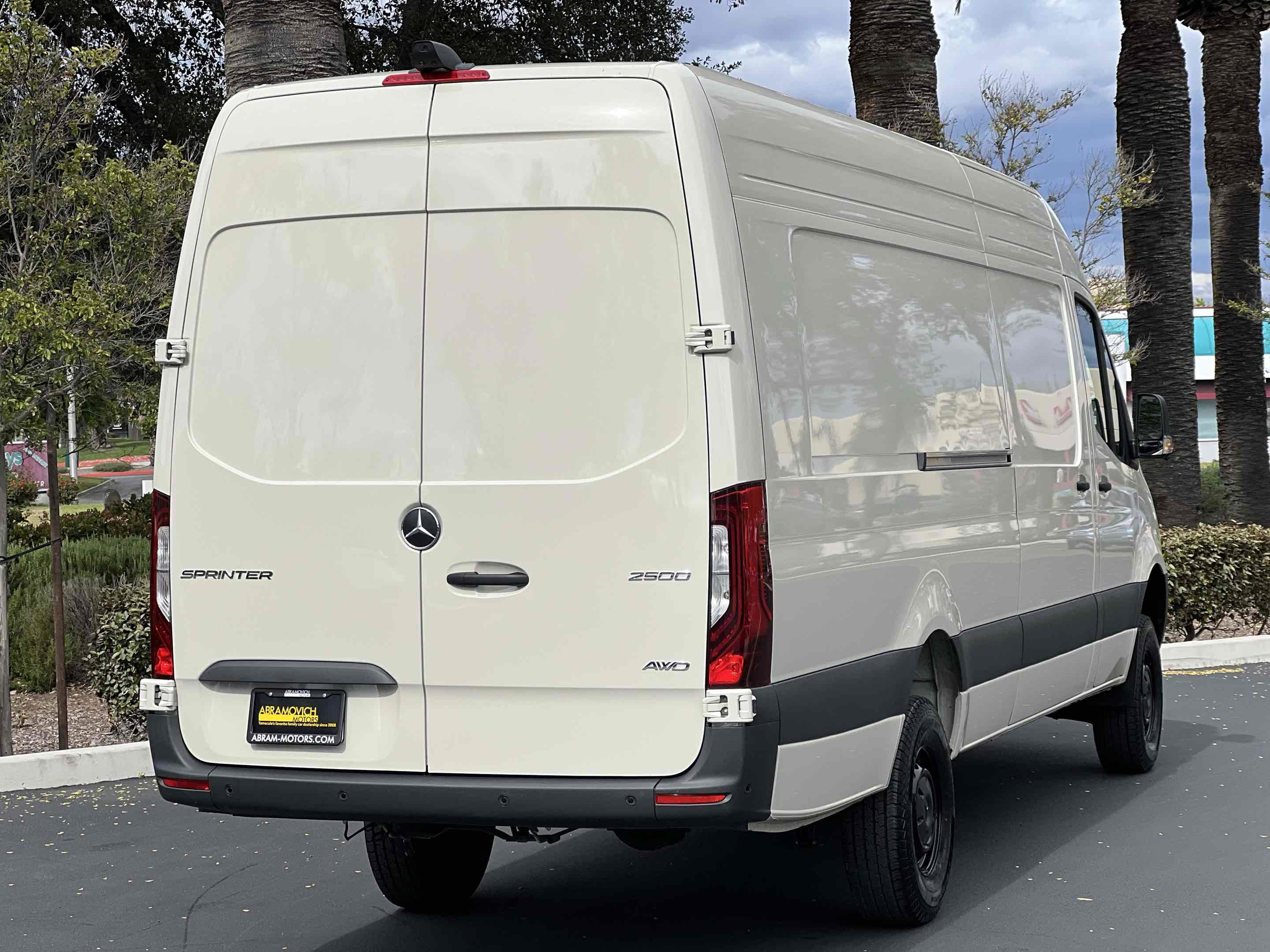 Used 2025 Mercedes-Benz Sprinter 2500 image 71