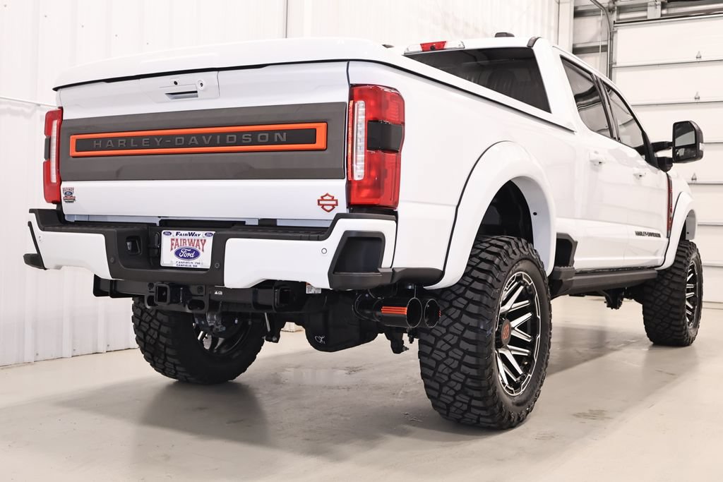 New 2026 Ford F250 Lariat w/ Black Appearance Package AWD/4WD image 9