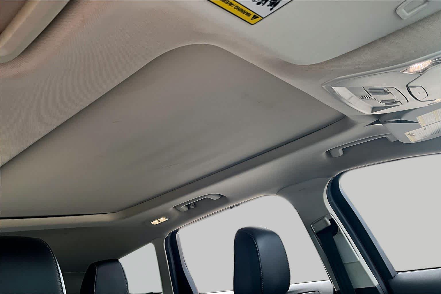 Used 2019 Ford Escape SEL FWD image 13