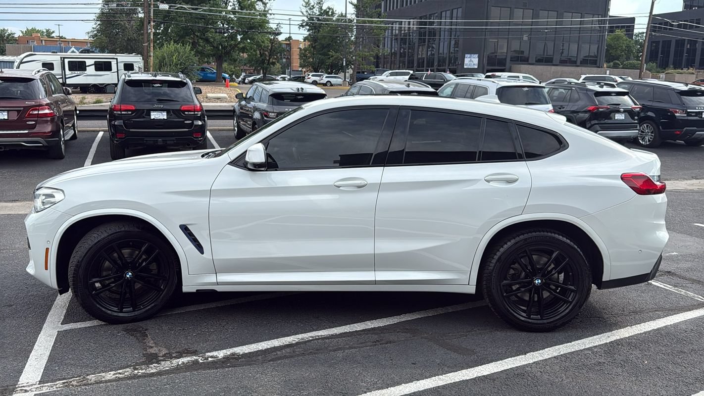 Used 2021 BMW X4 xDrive30i w/ M Sport Package AWD/4WD image 6