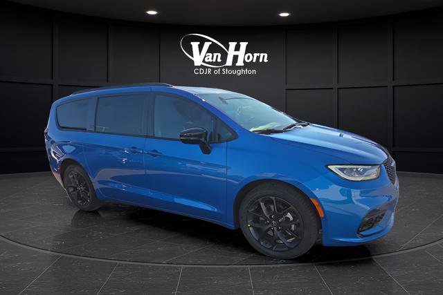 New 2026 Chrysler Pacifica Select w/ S Appearance Package image 1