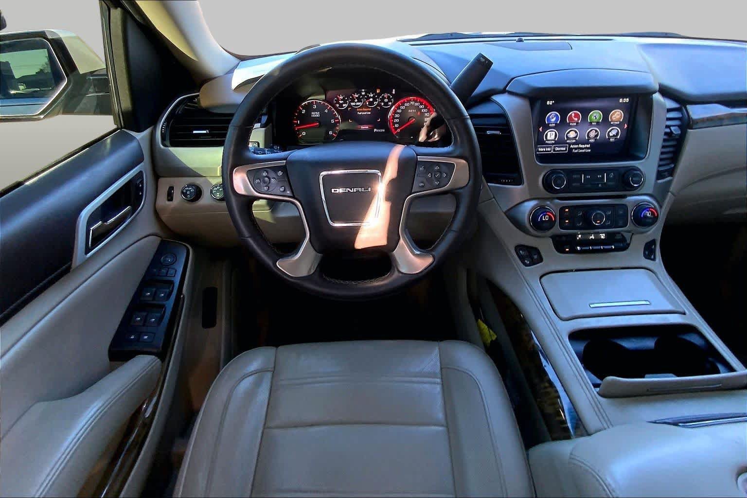 Used 2015 GMC Yukon Denali w/ Open Road Package AWD/4WD image 6