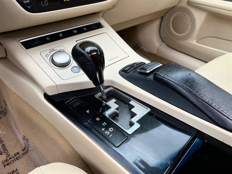 Used 2013 Lexus ES 350 w/ Ultra Luxury Pkg FWD image 15