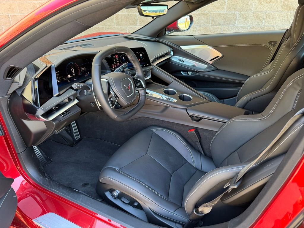 Used 2026 Chevrolet Corvette Stingray Preferred Cpe w/ Z51 Performance Package image 9