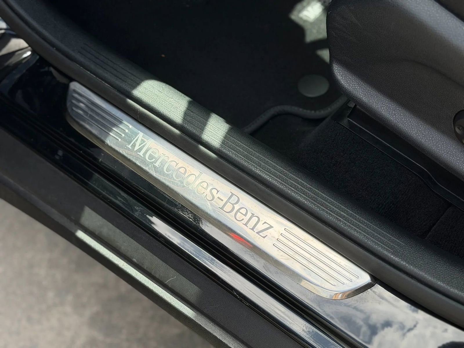 Used 2019 Mercedes-Benz GLC 300 w/ Premium Package image 33