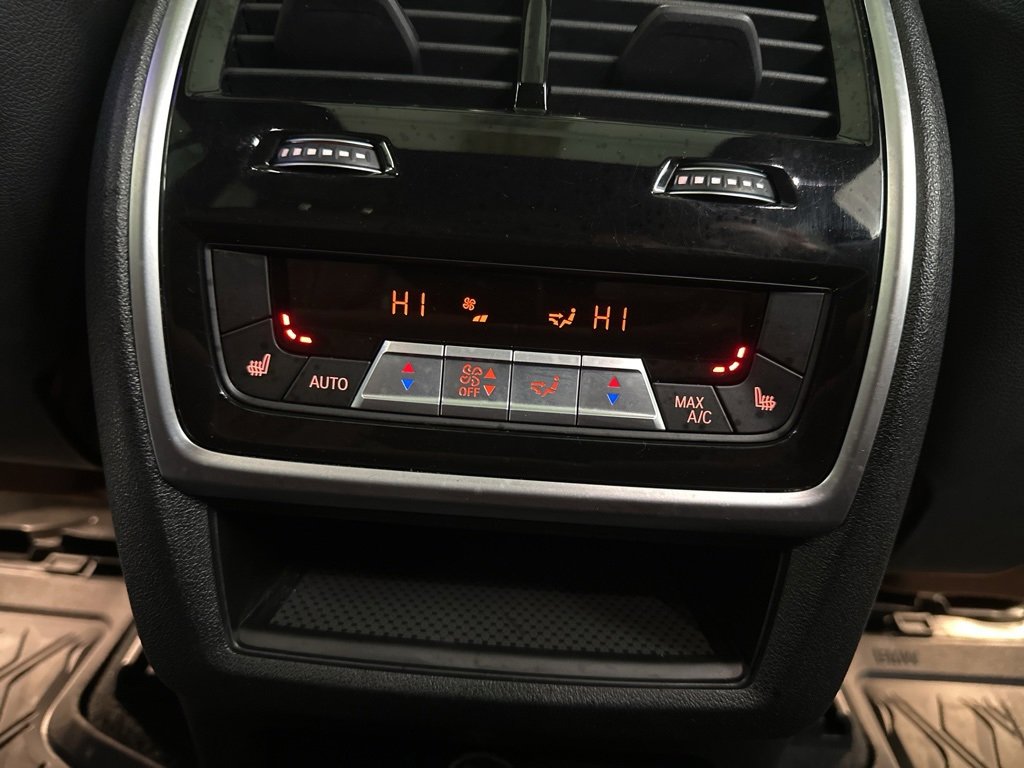 Used 2021 BMW X5 M50i w/ Executive Package image 22