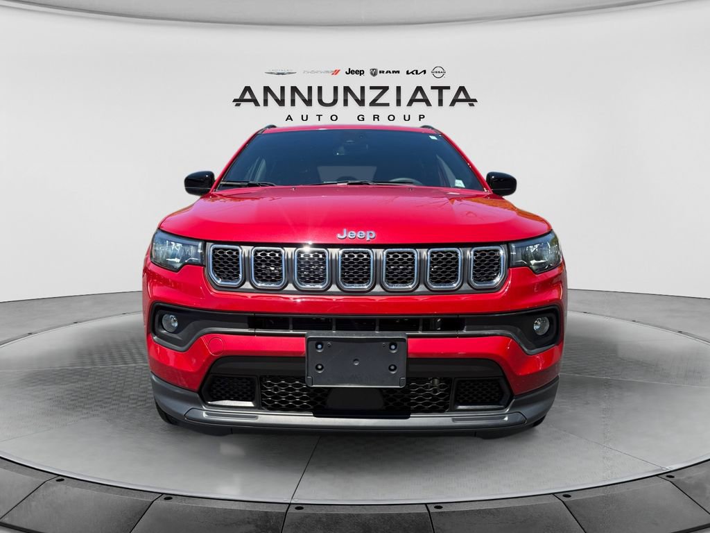 Used 2023 Jeep Compass Latitude AWD/4WD image 8