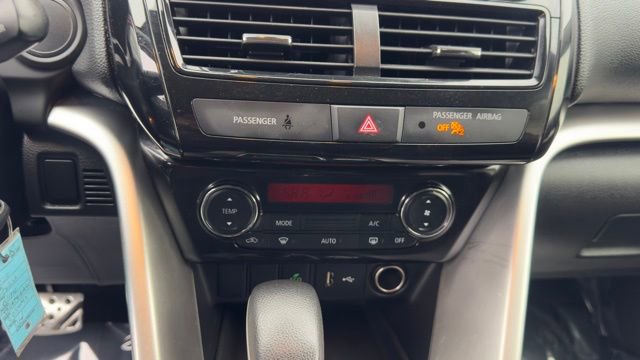 Used 2022 Mitsubishi Eclipse Cross ES image 16