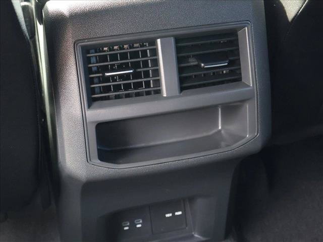 Used 2023 Volkswagen Atlas Cross Sport SEL AWD/4WD image 26