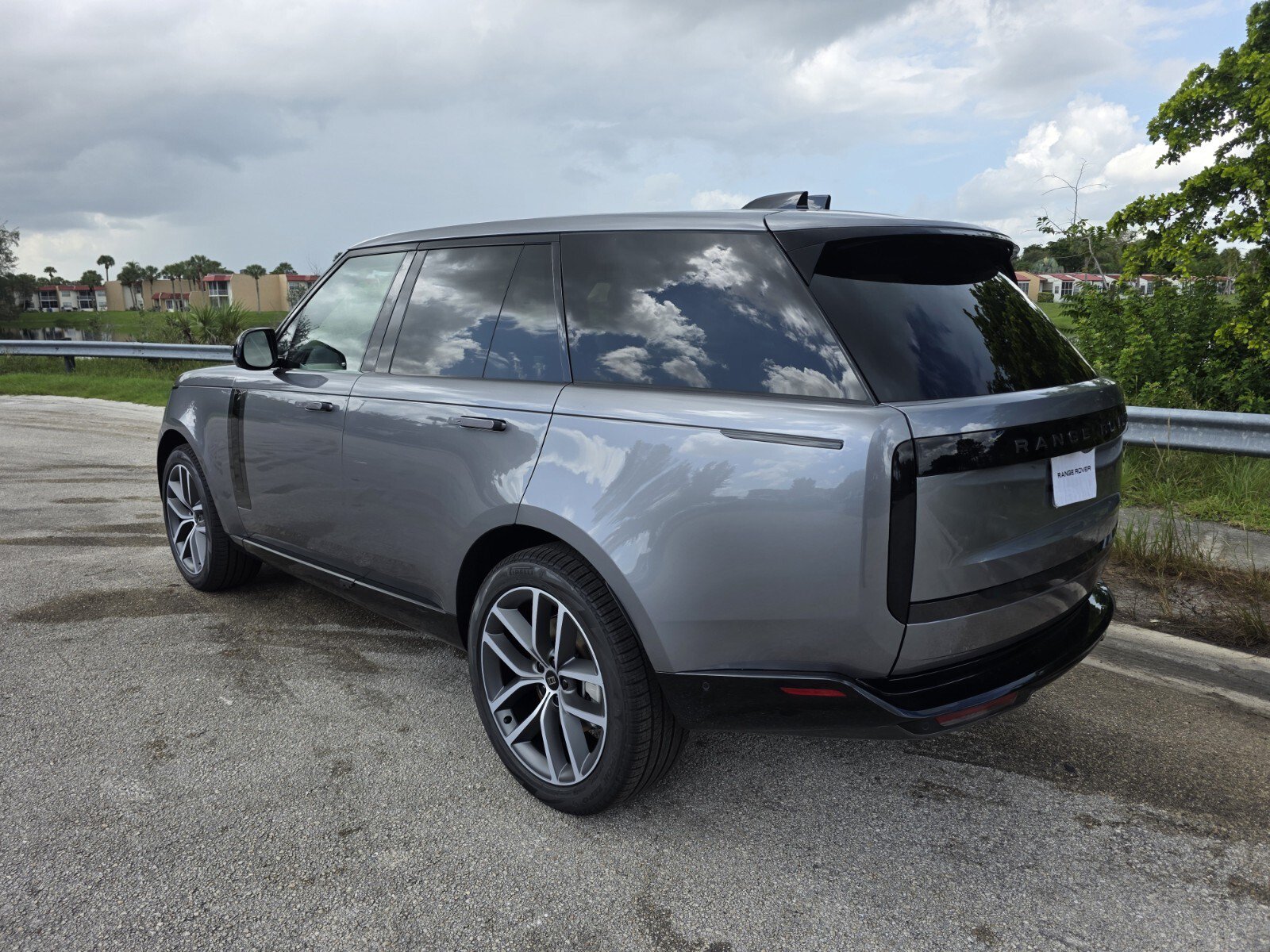 New 2027 Land Rover Range Rover SE AWD/4WD image 2