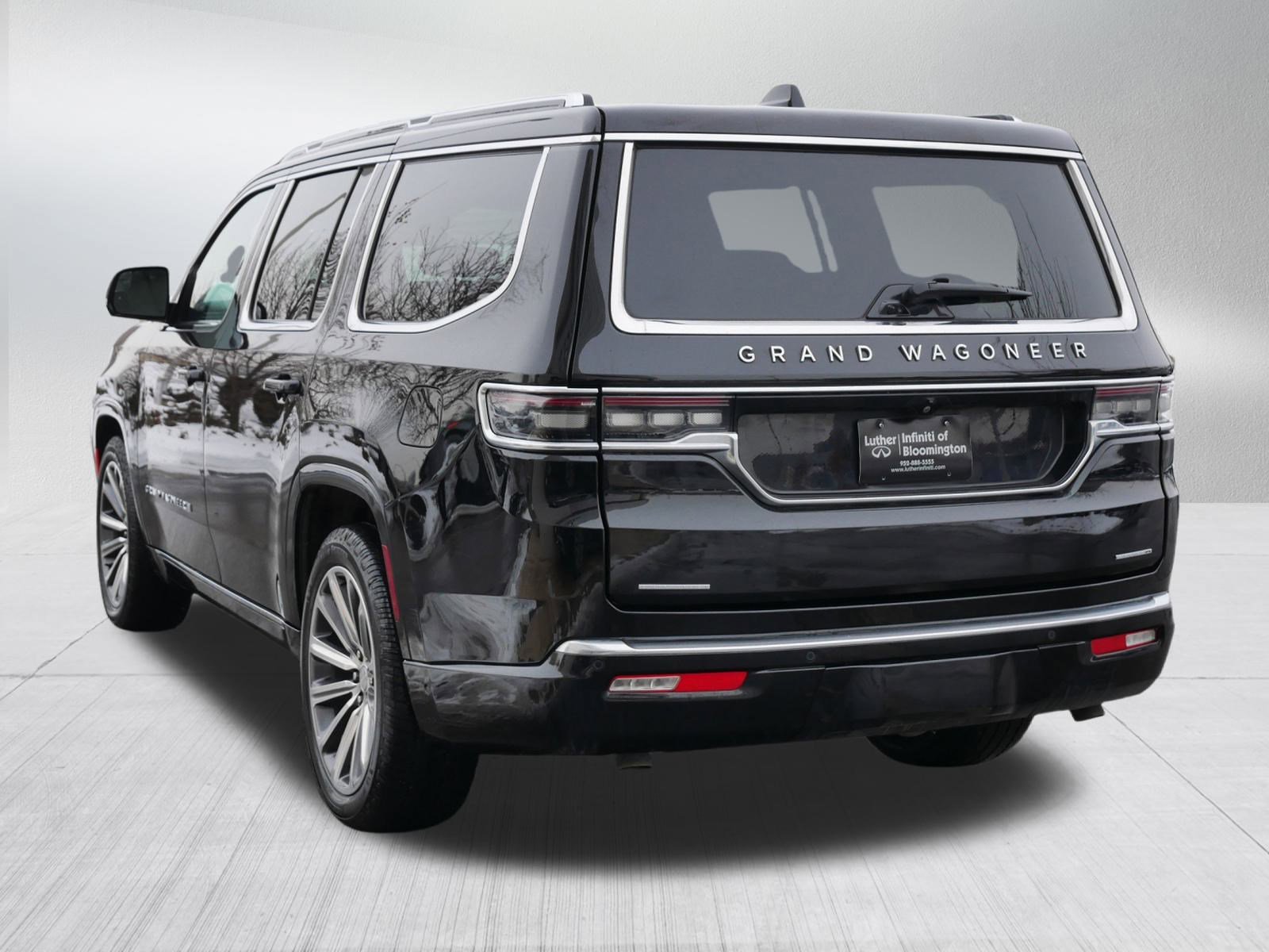 Used 2023 Jeep Grand Wagoneer Series II image 5