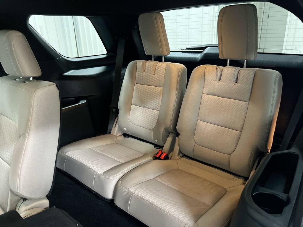 Used 2018 Ford Explorer FWD image 23