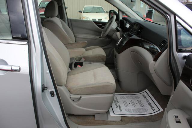 Used 2013 Nissan Quest S FWD image 15