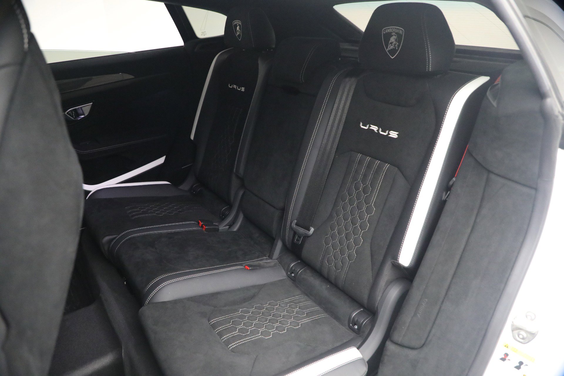 Used 2024 Lamborghini Urus Performante AWD/4WD image 20