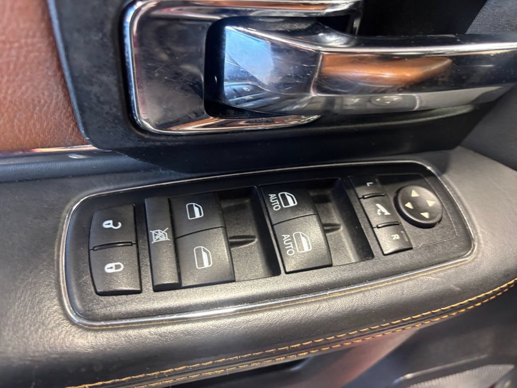 Used 2016 RAM 3500 Laramie Longhorn AWD/4WD image 17