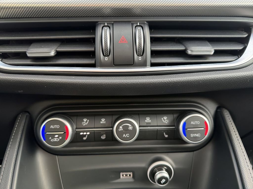 Used 2021 Alfa Romeo Stelvio Ti Sport image 26