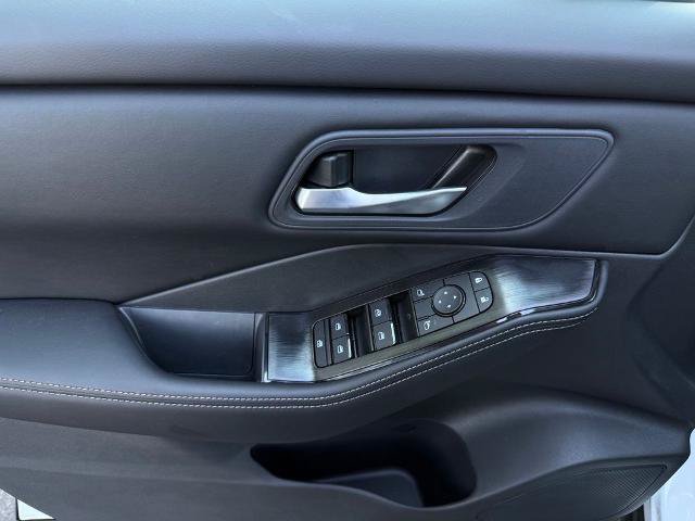 New 2026 Nissan Rogue SV AWD/4WD image 19