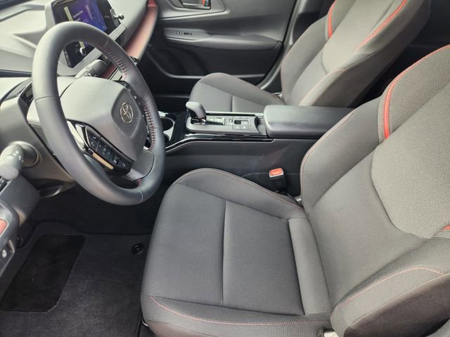 Used 2026 Toyota Prius Plug-In Hybrid FWD image 13