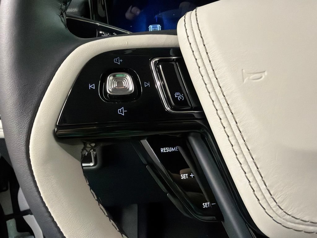 New 2026 Lincoln Aviator AWD image 18