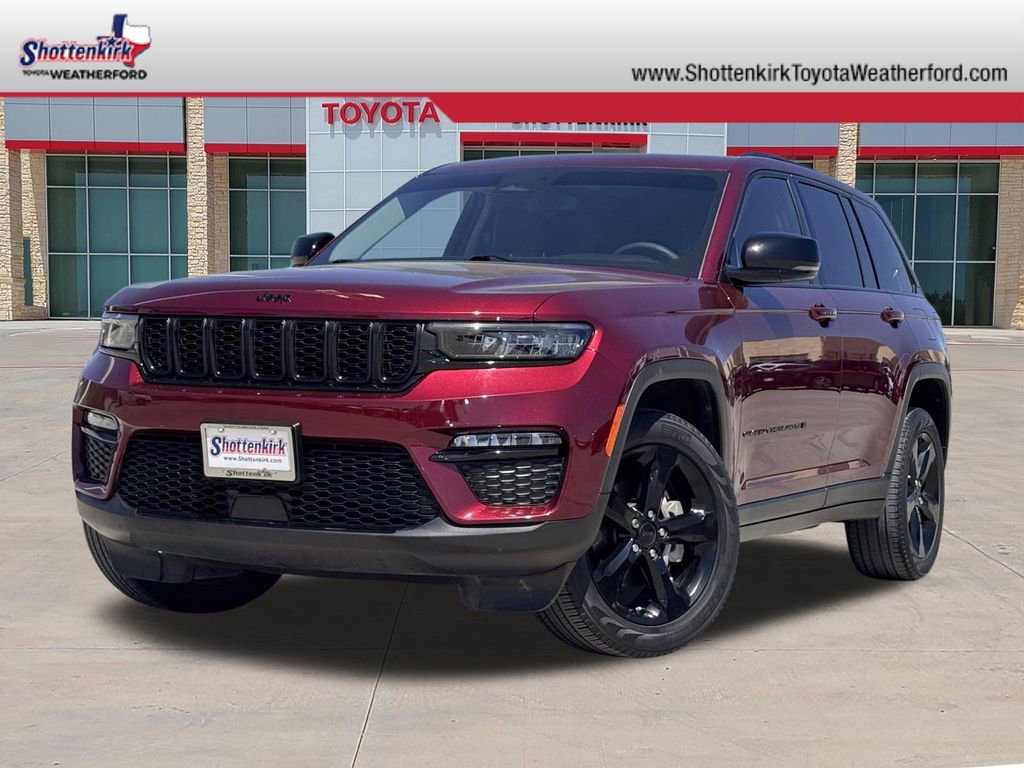 Used 2023 Jeep Grand Cherokee Limited w/ Black Appearance Package AWD/4WD image 1