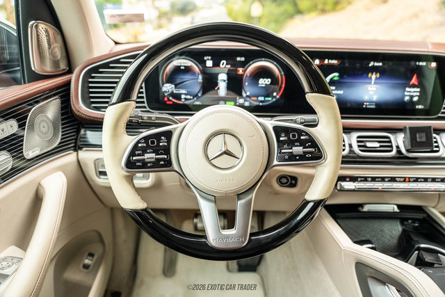 Used 2023 Mercedes-Benz Maybach GLS 600 4MATIC image 42