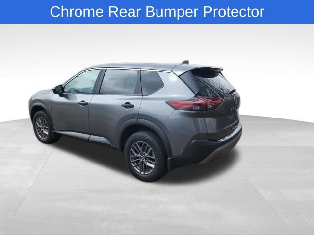 Used 2023 Nissan Rogue S image 5