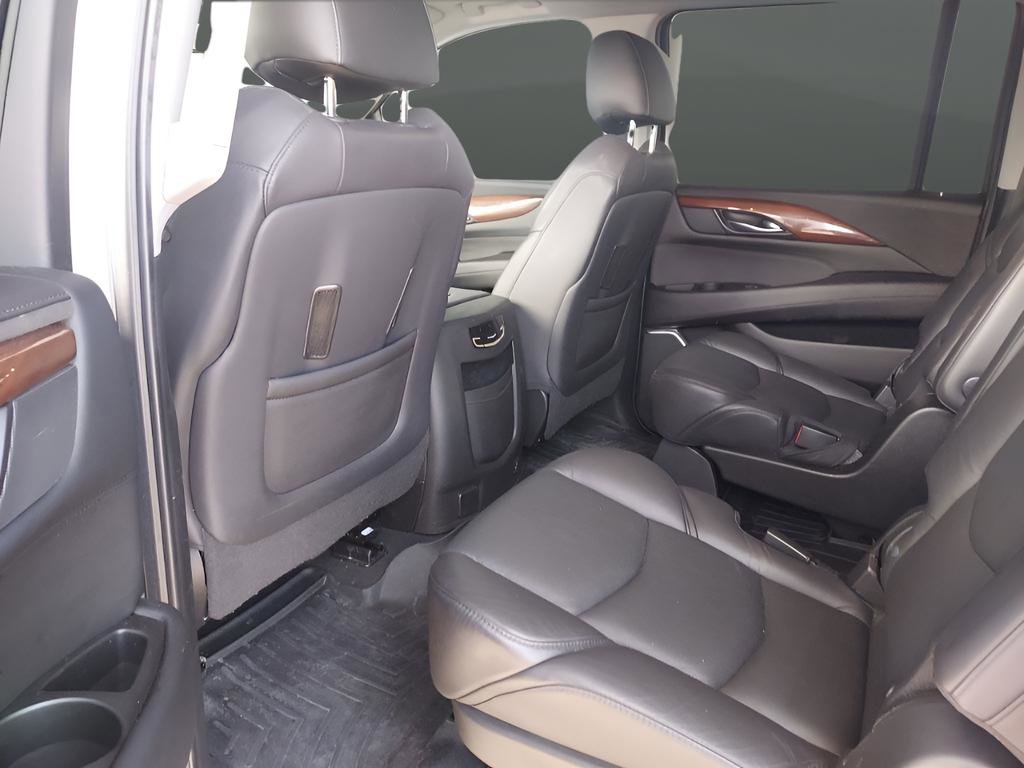 Used 2020 Cadillac Escalade ESV Luxury AWD/4WD image 19
