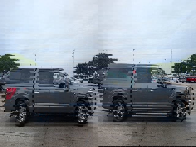 Used 2021 Ford F150 XLT w/ Equipment Group 302A High image 3