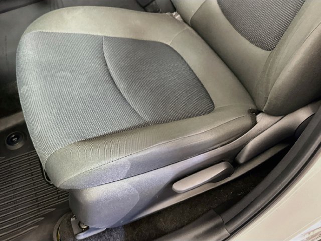 Certified 2023 Toyota RAV4 LE FWD image 21