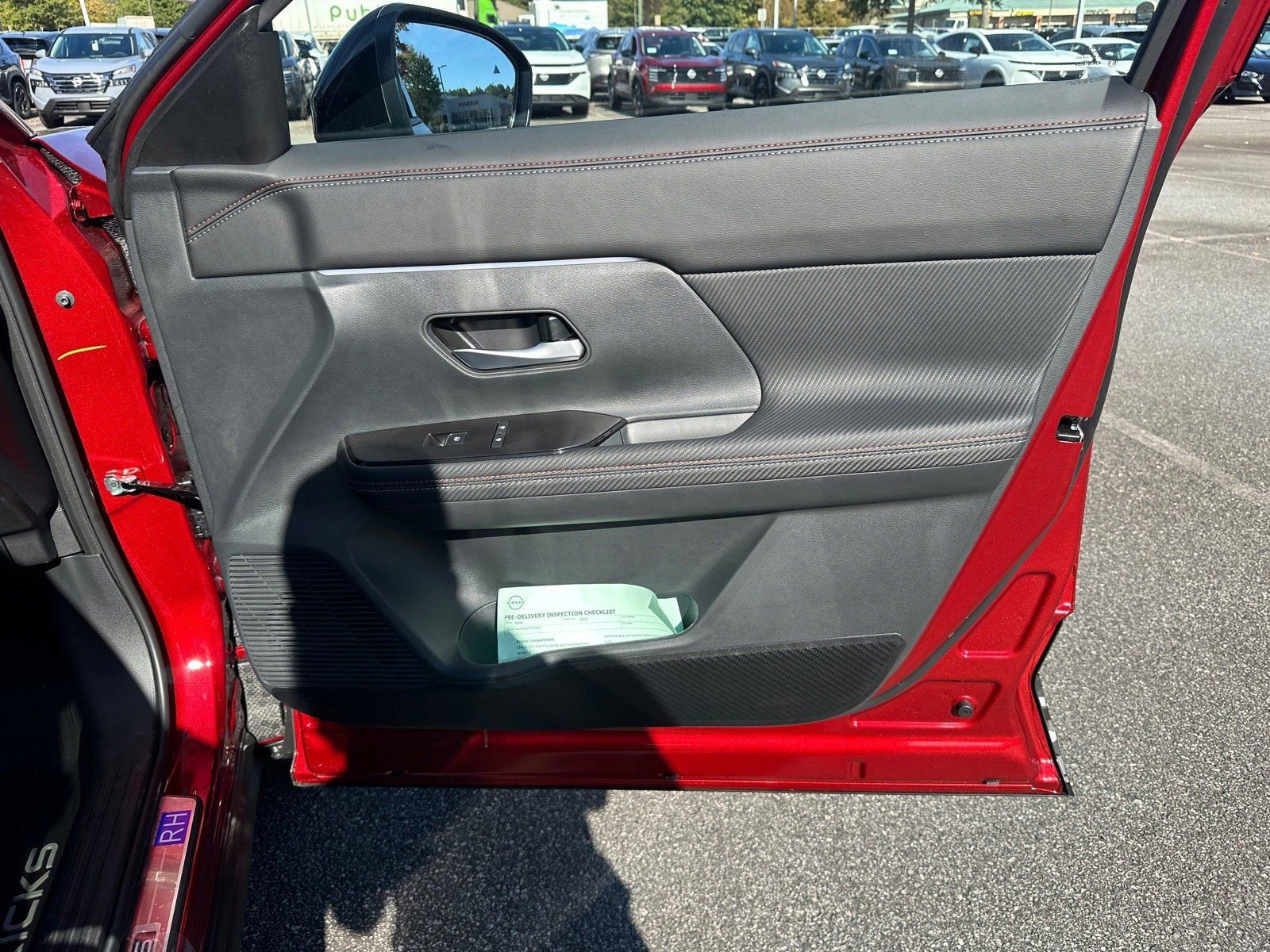 New 2026 Nissan Kicks SR w/ Illumination Package image 14