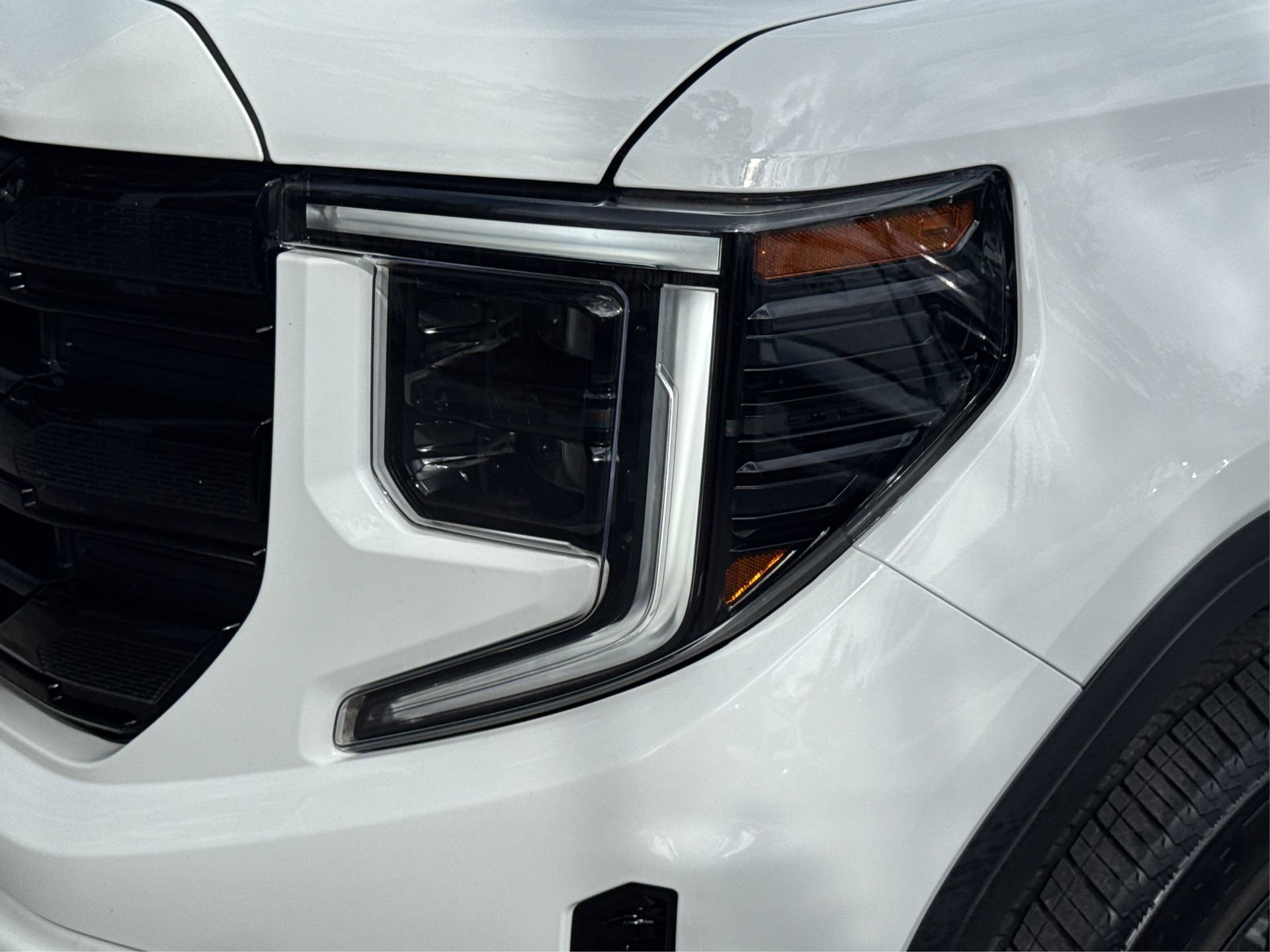 Used 2024 GMC Sierra 1500 Elevation image 16