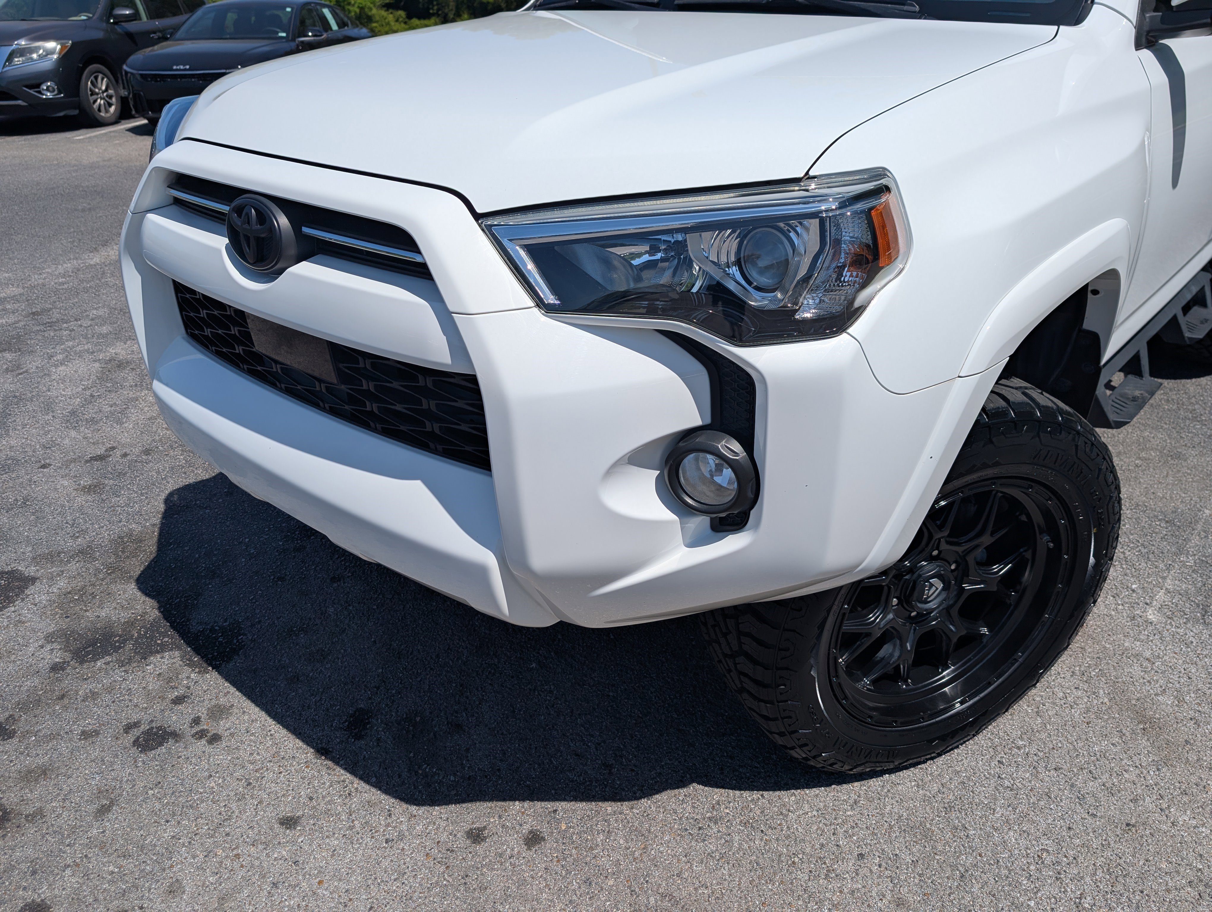 Used 2020 Toyota 4Runner SR5 Premium w/ Moonroof Package image 13
