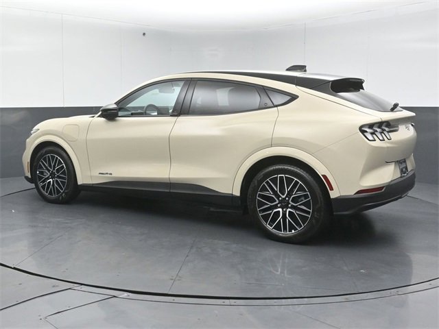 Used 2025 Ford Mustang Mach-E Premium image 5