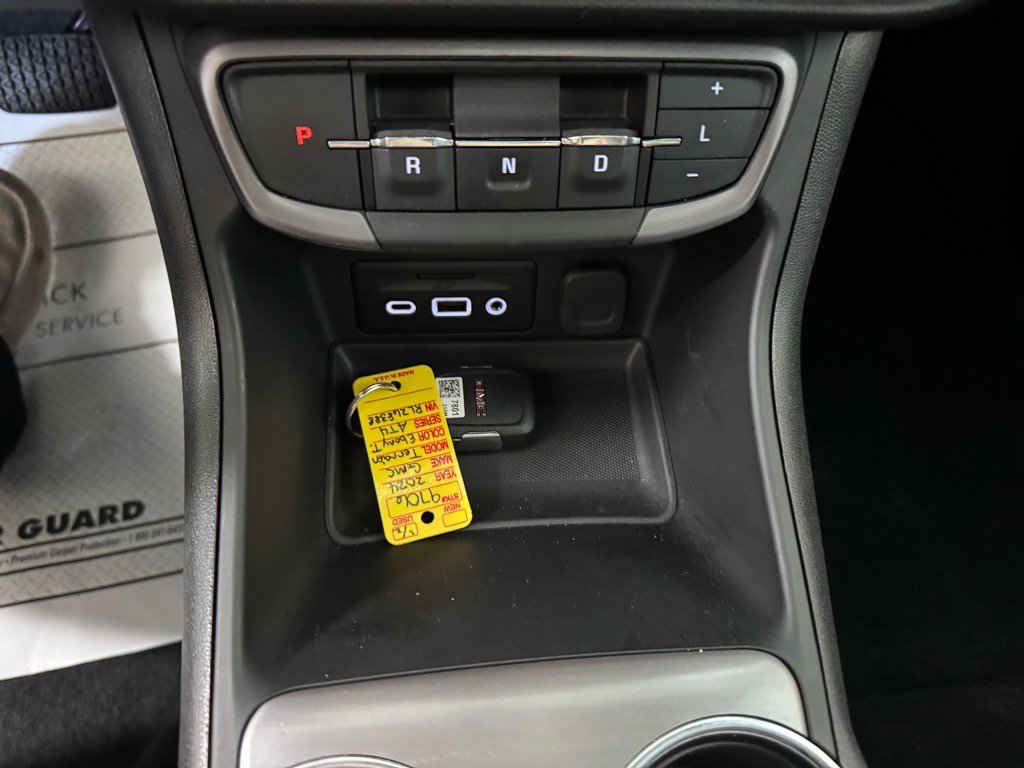 Used 2024 GMC Terrain AT4 w/ Infotainment Package II image 23